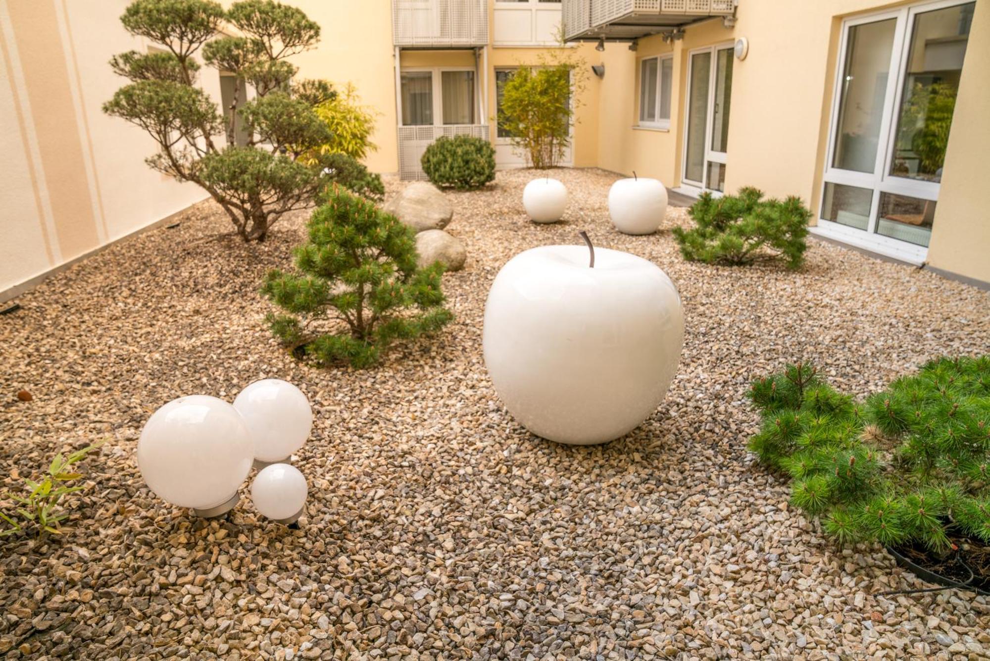 Airporthotel Residenz Steinenbronn Exterior foto