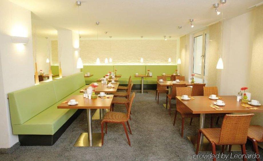 Airporthotel Residenz Steinenbronn Restaurante foto